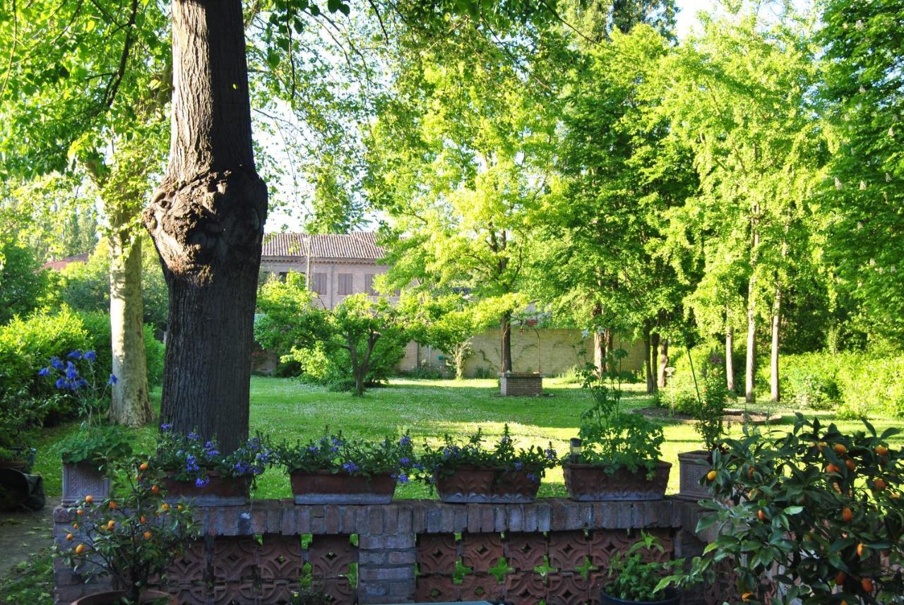 La Casa Di Marina Hotell Ferrara Exteriör bild