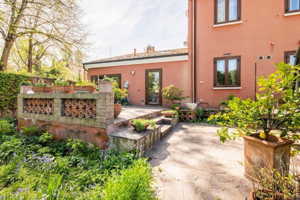 La Casa Di Marina Hotell Ferrara Exteriör bild